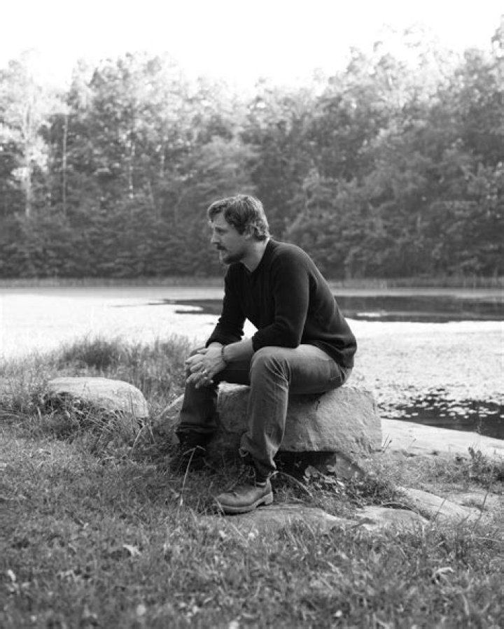 Sturgill Simpson Leaves His Old Sound (and the Spotlight) in the Rear