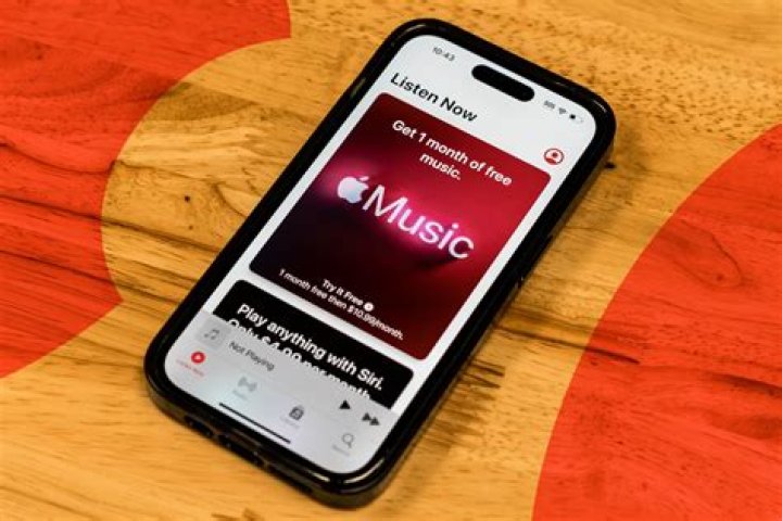 Talking Tech With Apple Music 1 Host Zane Lowe Newsweek