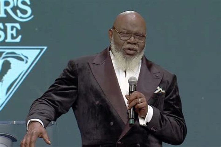 T.D. Jakes Explains A Big Difference Between Successful People