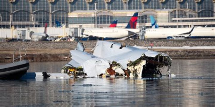 The Truth About The Plane Crash Paula Abdul Claims She Was In