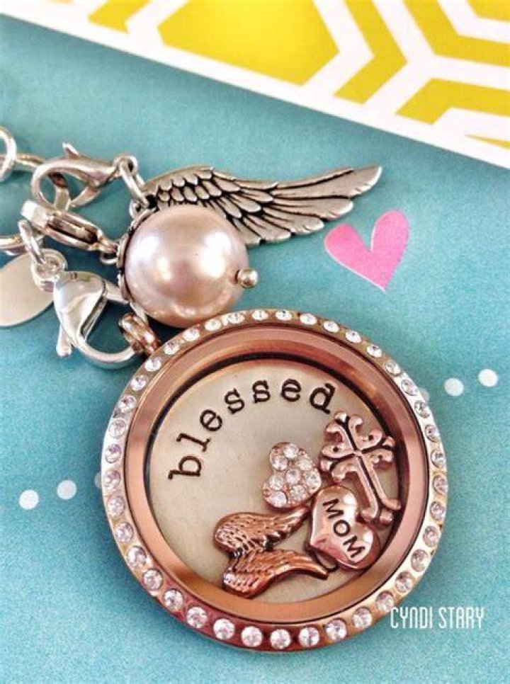 Think Goodness Origami owl lockets, Origami owl jewelry, Origami owl