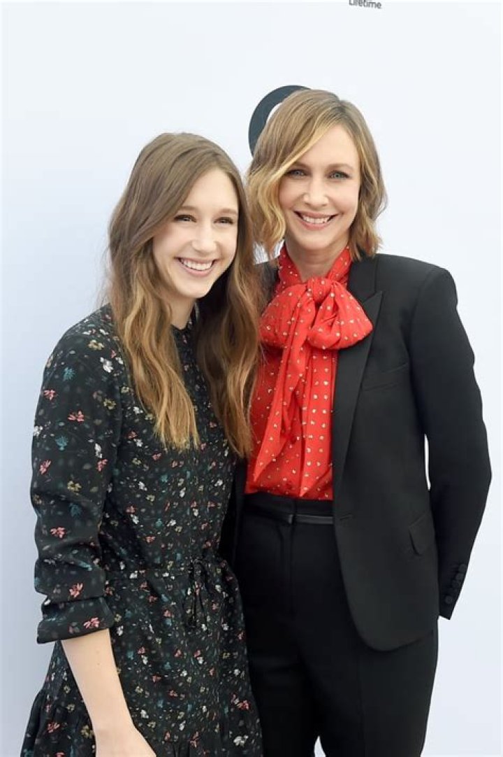 Vera Farmiga e Taissa Farmiga Vera farmiga, Vera, Veronica