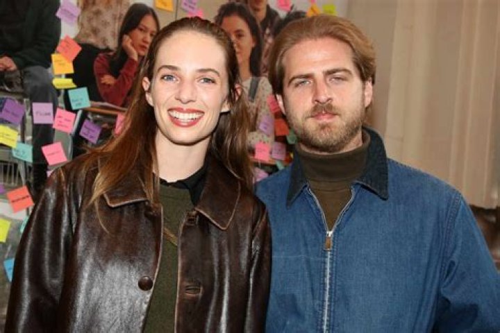 Who Is Maya Hawke? Age, Height, Songs, Rise Of Fame, Family, Net Worth