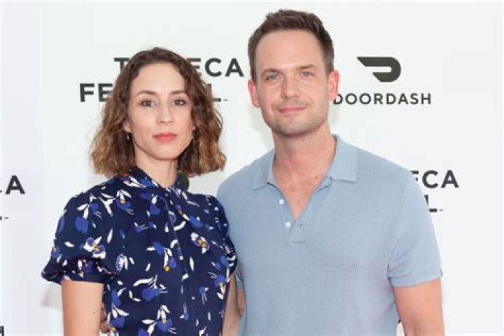 Who is Patrick J Adams wife? Your daily dose of