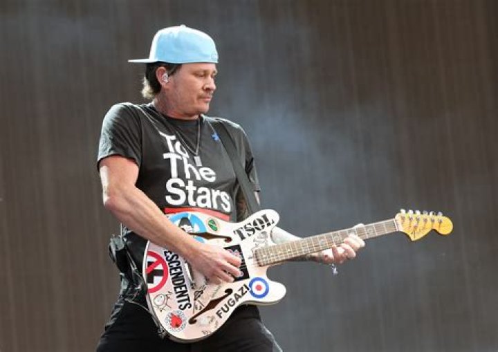 Who is Tom DeLonge's estranged wife, Jennifer? The US Sun