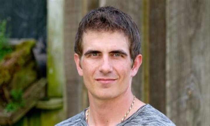 Who Was Clay Virtue In The 100?
