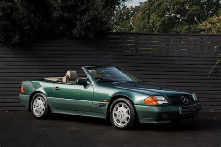 Why The R129 SL was 'The Diana Mercedes' — AutoMuse