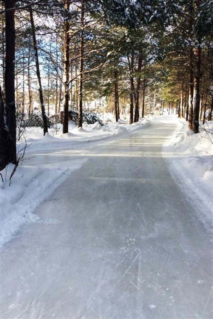You Can Ice Skate Along a 9 Mile Trail in Canada