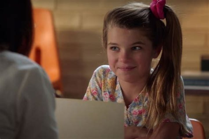 Young Sheldon Missy loves Veronica MissyCooper YouTube