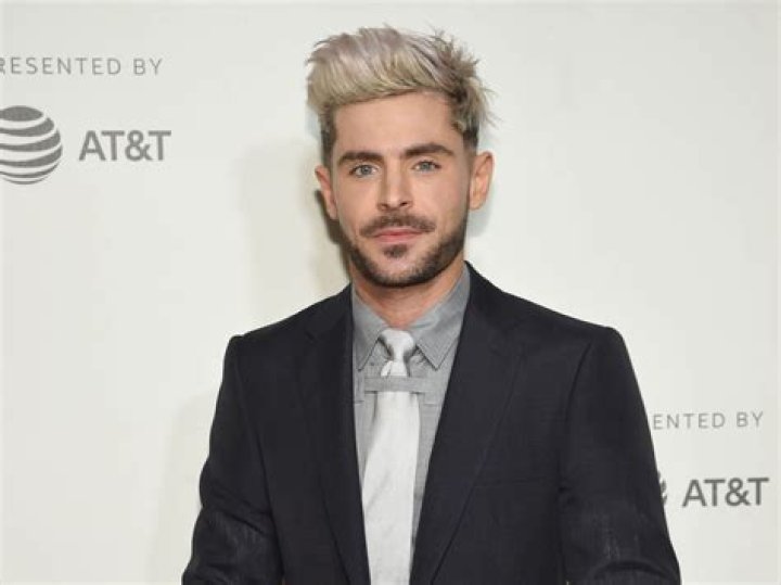 Zac Efron on His Awful Jaw Injury and the Mental Toll of His &lsquo;Baywatch